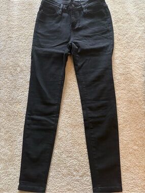 EUC Judy Women’s Black Skinny Fit High Rise Jeans 5/27